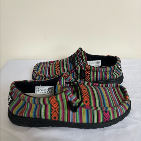 Hey Dude Slip on Shoes Wally Serape Mesa Verde , ladies 11 or mens 8 - Picture 3 of 11